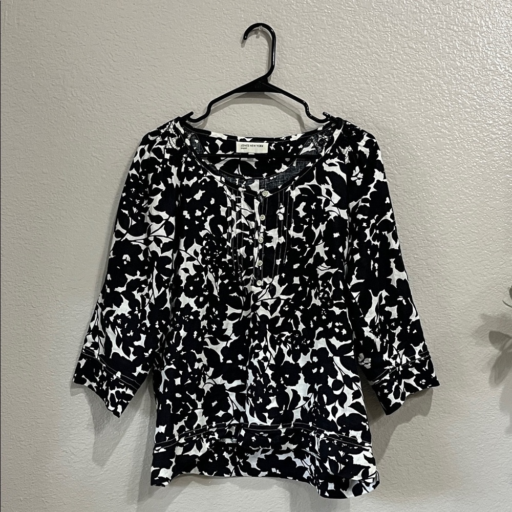 Jones New York Women’s Black White Floral Pintuck Blouse Sz L Beach Vacay Chic